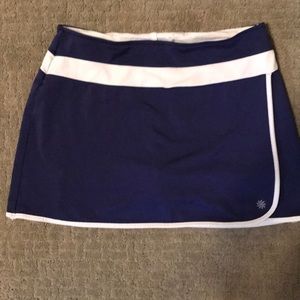 Athleta workout skirts. Size large